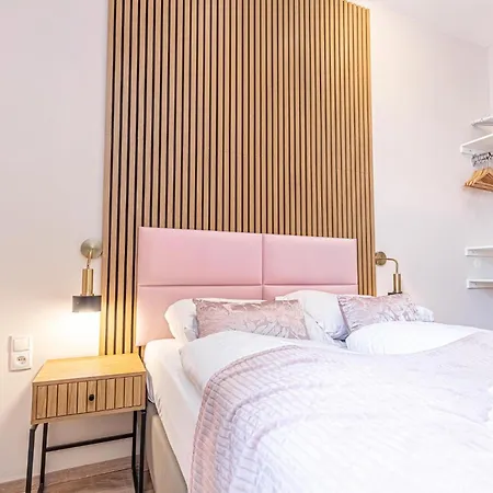 Wiener Stadthalle Boutique Rooms - Ideal For Couples Exterior foto