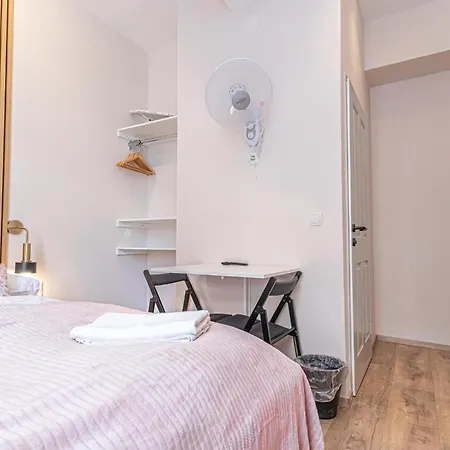 Wiener Stadthalle Boutique Rooms - Ideal For Couples Exterior foto