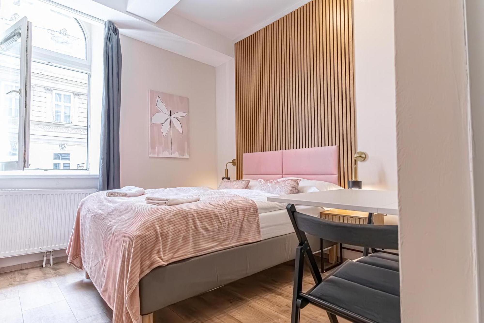 Wiener Stadthalle Boutique - Ideal For Couples Apartment *